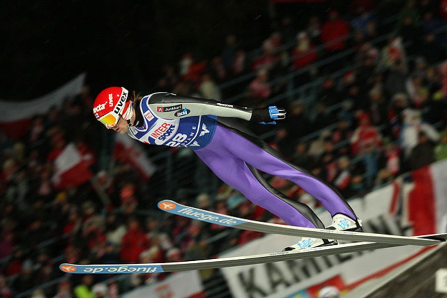PŚ w skokach narciarskich: Martin Koch wygrywa w Obersdorfie, Stoch 6.